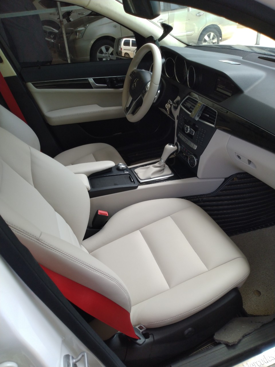 Bọc ghế da cho Mercedes C300 ở Hà Nội | Da cao cấp bọc chuyên nghiệp –  Rambo Auto